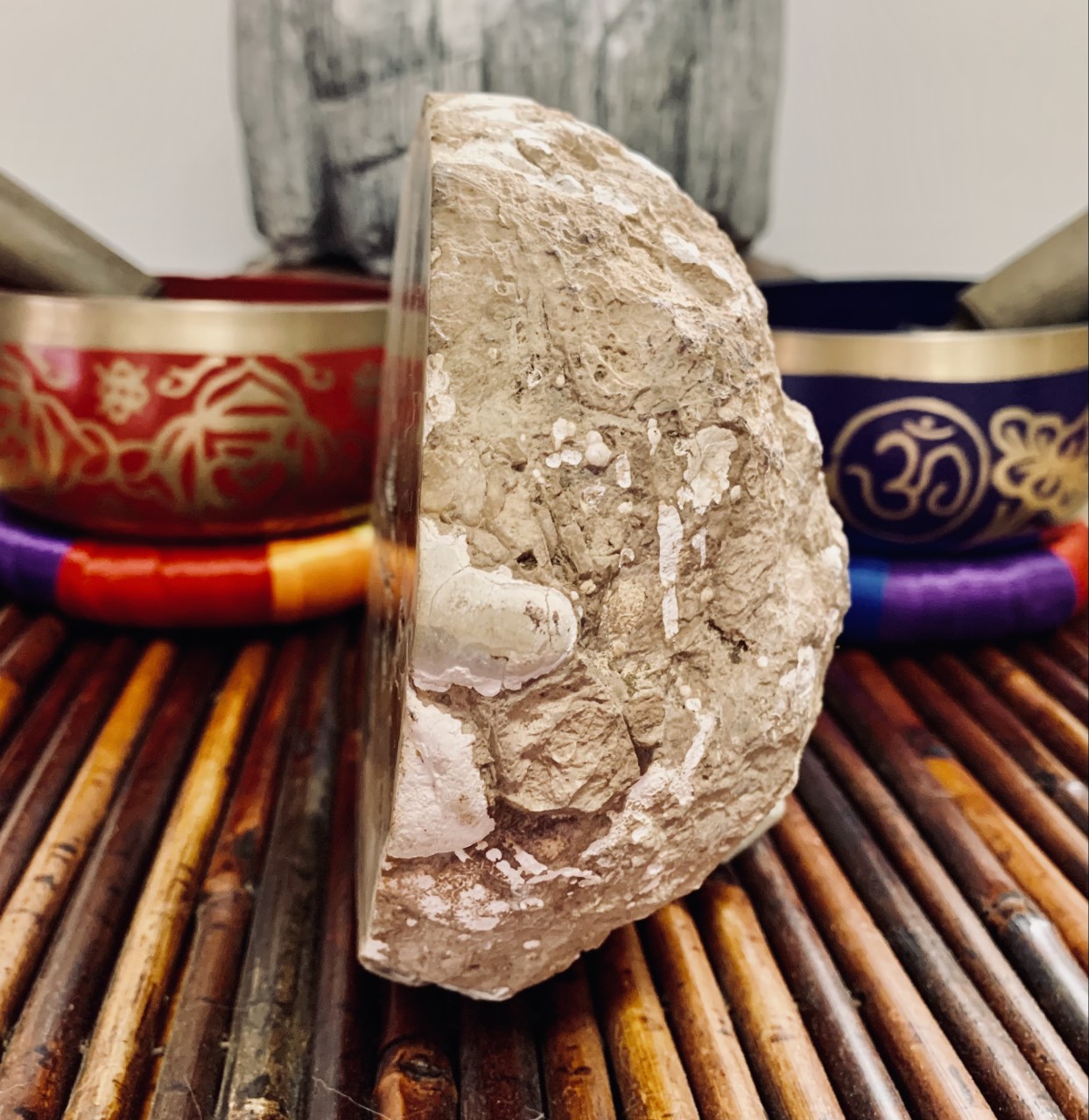 Australian Thunder Egg Half 1.48 kg - Image 2